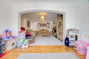 Photo 32- click for photo gallery